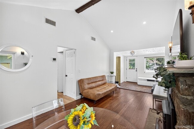 Photo - 14 Mountain Trail