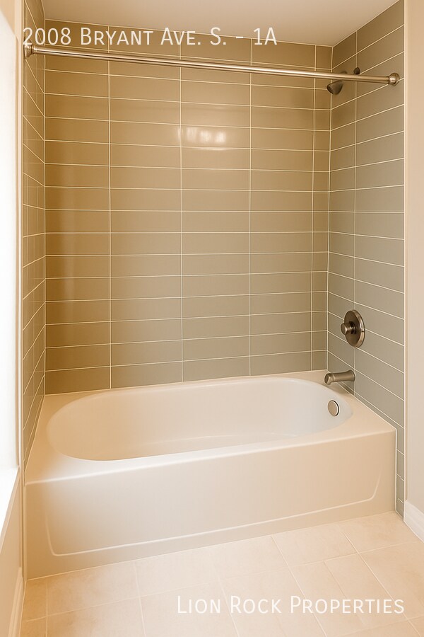 Photo - 2008 Bryant Ave S Unit 1A