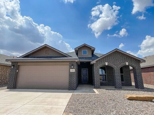 Building Photo - NOW PRE LEASING: Gorgeous 3 Bedroom Home In Greenwood (Midland TX)