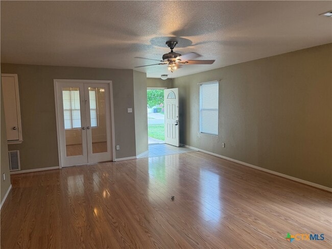 Photo - 2300 Maedell Dr