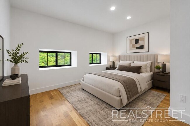 Photo - Stunning New 3 Bed 2 Bath in Bed Stuy Townhouse Unit 4