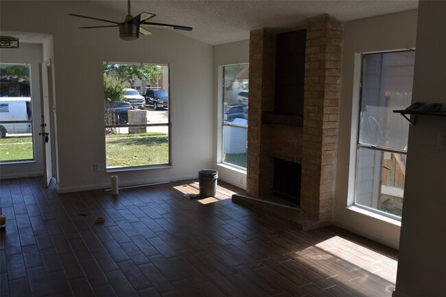Photo - 6343 Glenhagen Dr