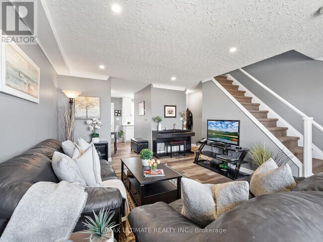 Photo - 252 Bertie St
