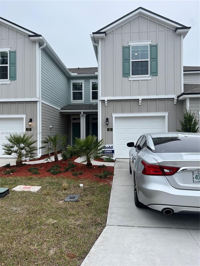 Building Photo - 25 Redbud Rd