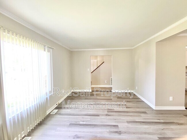Photo - 13 Sandpiper Ct