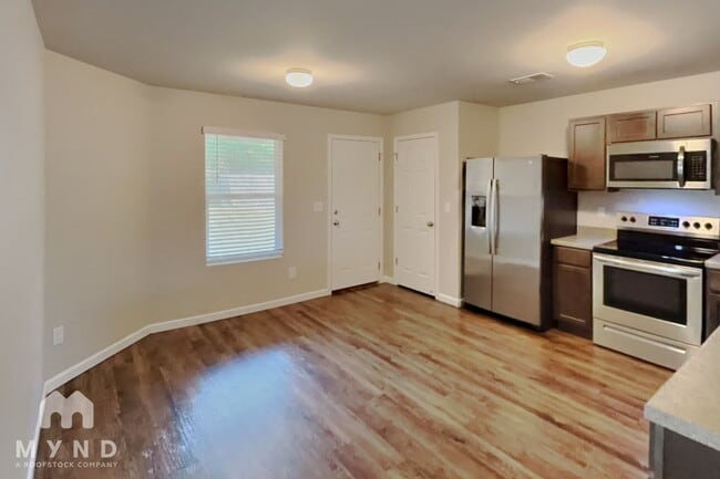 764 The Heights Ln