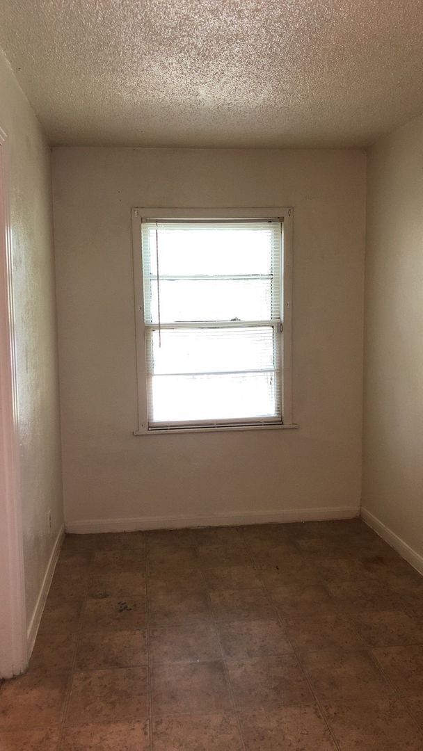 Photo - 806 Carlisle Ave