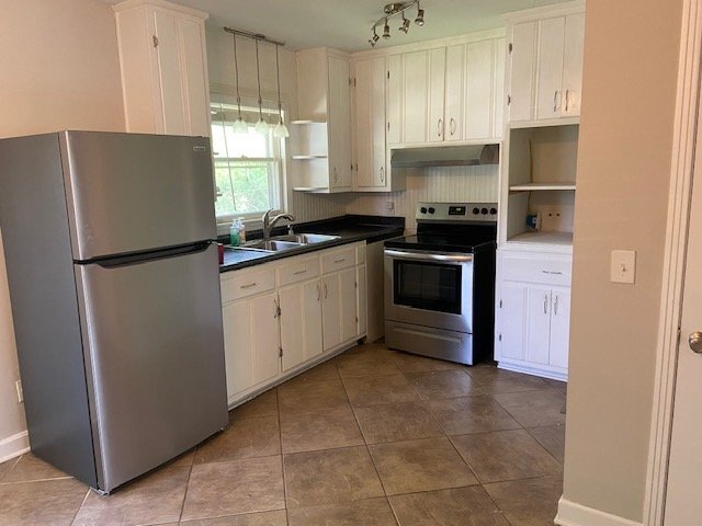 Photo - 220 Eastland Ave