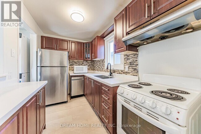 Photo - 22 Hazelglen Ct