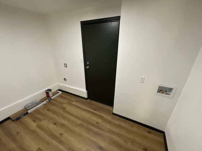 Photo - 2413 NE 27th St