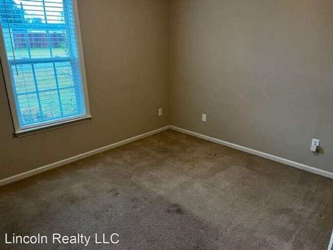 Photo - 3 br, 2 bath House - 5141 Branch Point Dr