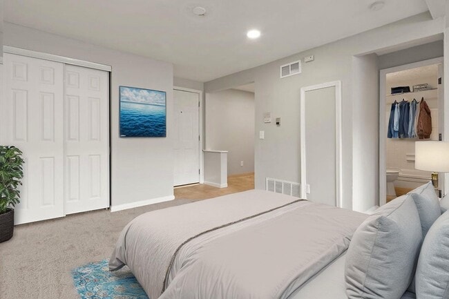 Photo - Coves at Columbus on Mayfield Place