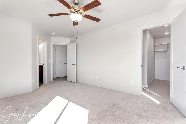 Photo - Townhome for Rent