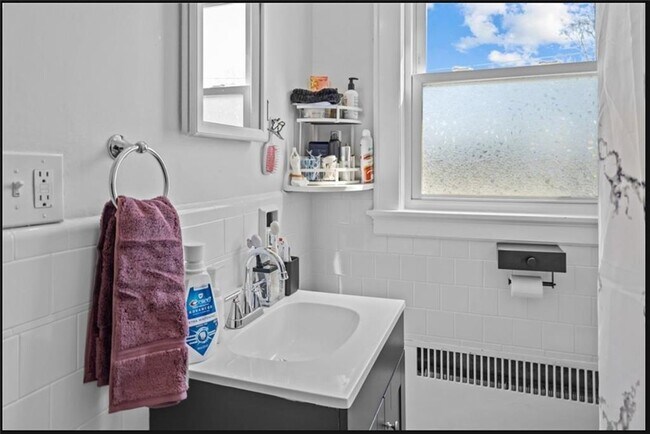 Photo - 68 Wood St Unit 1B