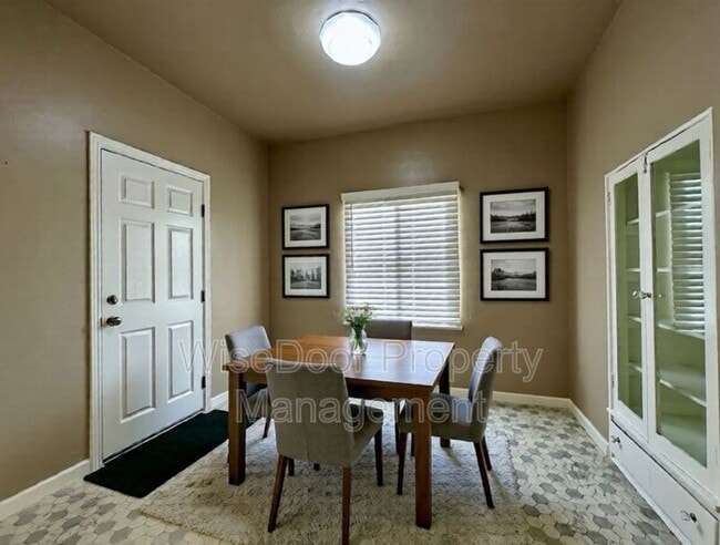 Photo - 1030 Leonard Ave Unidad 3