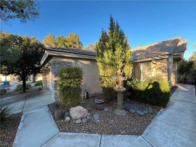 Photo - 1708 Eagle Peak Way