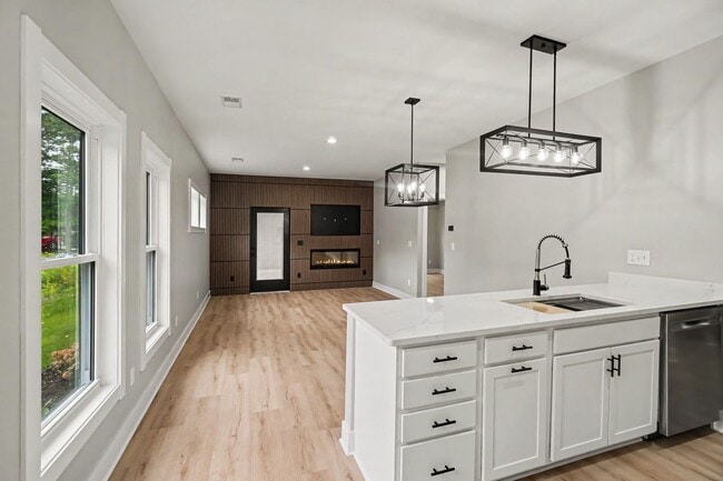 Photo - 5010 Danbury Pl