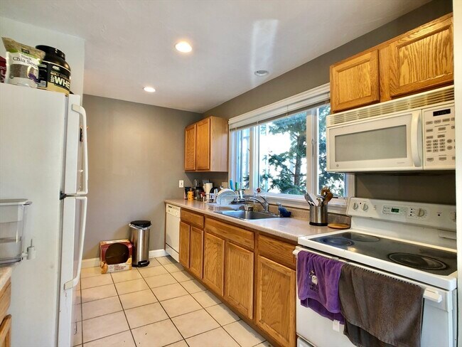 Photo - 27 Clive St Unit A