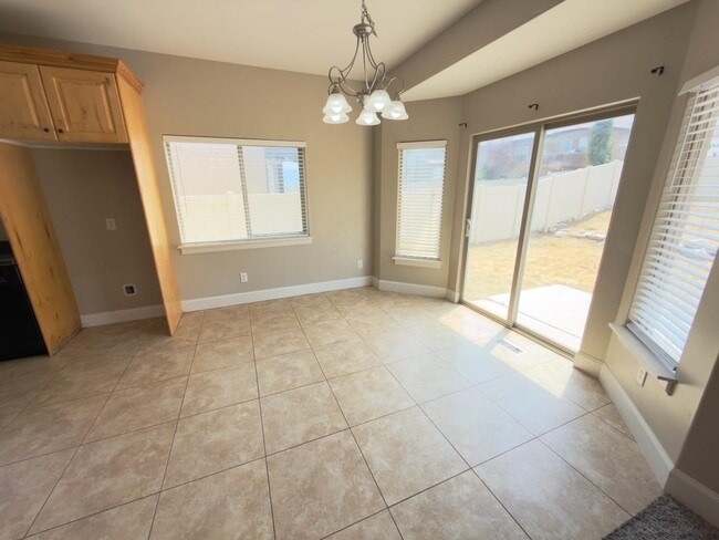 Photo - 783 Meadow Side Dr