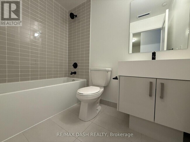 Photo - 280 Dundas St W Unit 417
