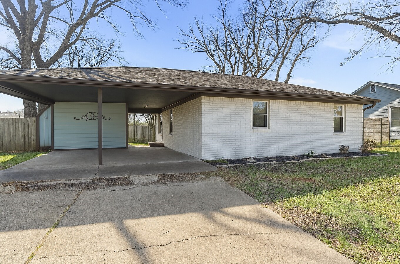 Photo - 6318 Laramie St