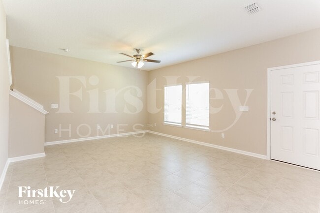 75392 Fox Cross Ave