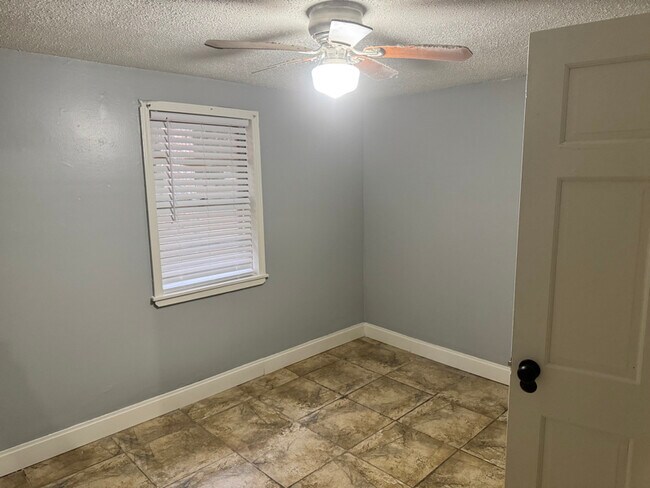 Photo - 1214 Gillespie Ave Unit 2