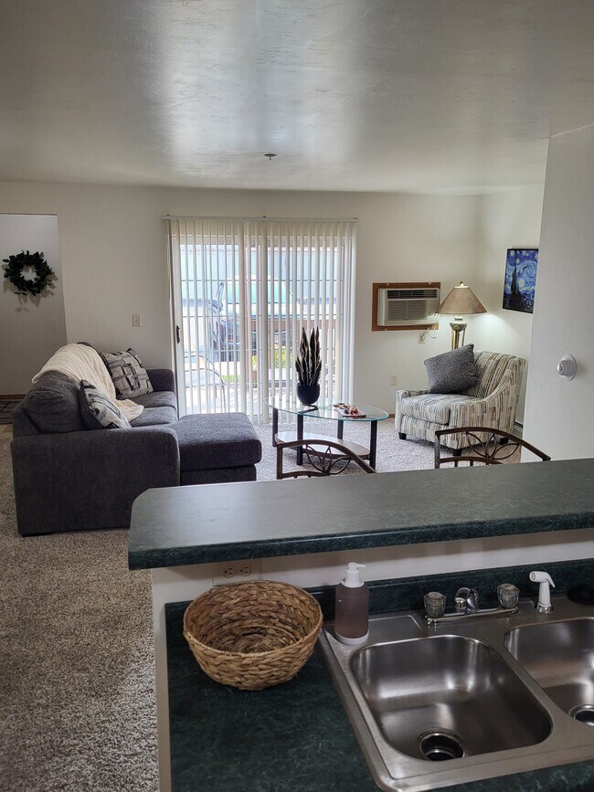 Glory Lane Apartments