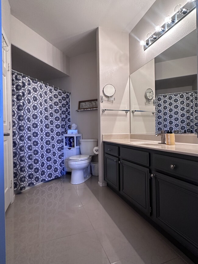 Photo - 7123 S Durango Dr