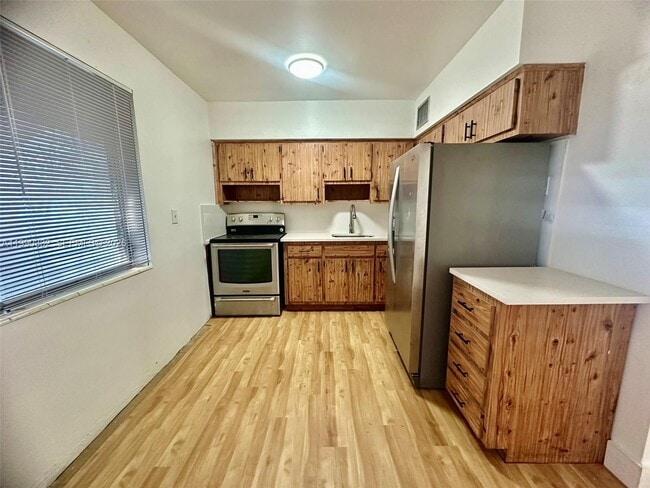 Building Photo - 1518 Garfield St Unit Rear