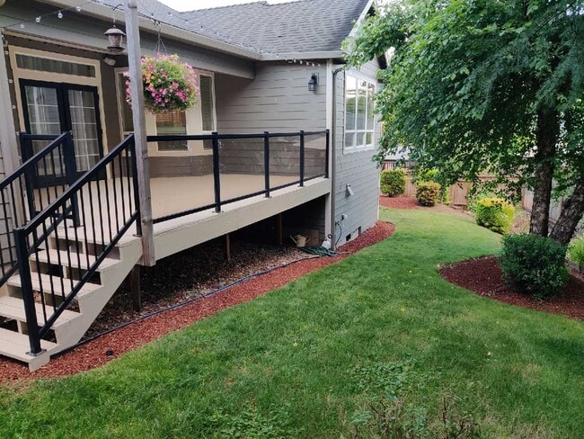 Photo - 1292 E Lucas St