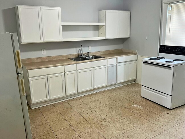 Unit 1 - 65 Bosworth St Unit 1