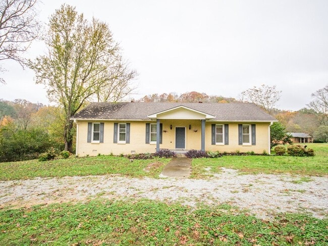Nice Home with Country Setting! - Nice Home with Country Setting!