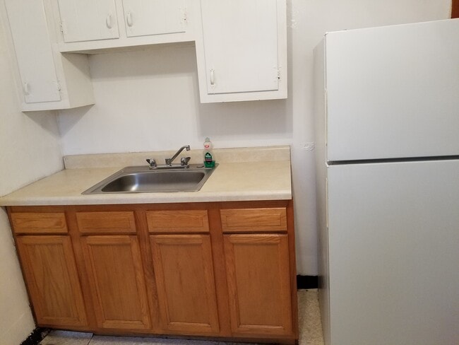 kitchen - 10 Cable Pl