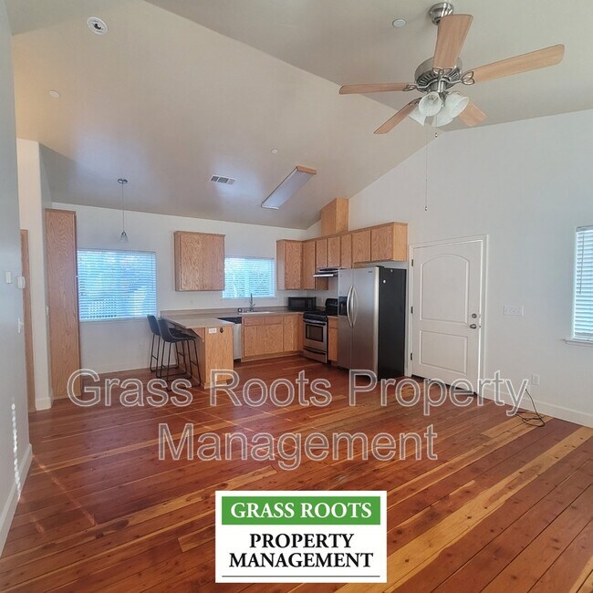 Photo - 152 W Empire St