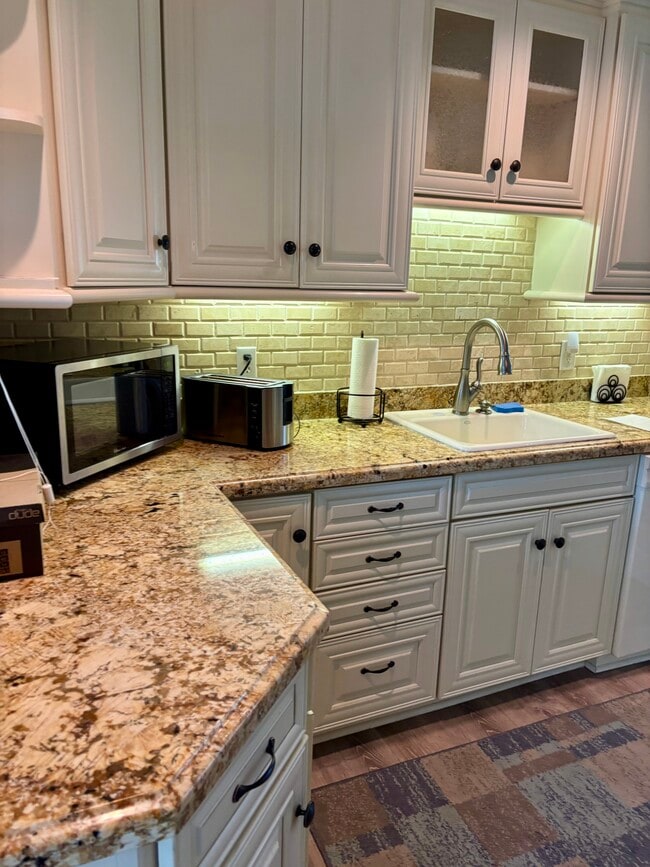 Photo - 30 Merganser Ln