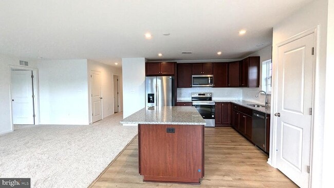 Photo - 11 Edinburgh Ct