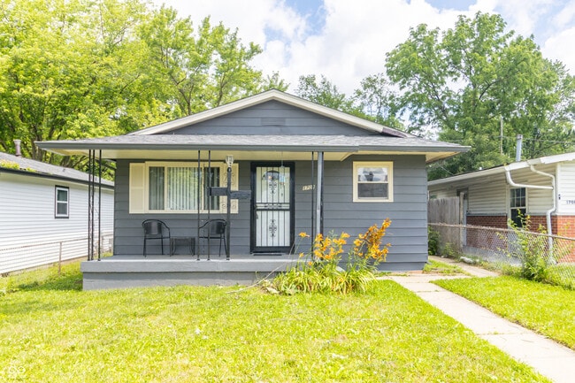 Building Photo - 1704 Nelson Ave