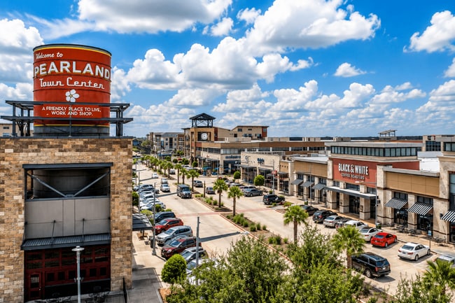 Photo - The Residences at Pearland Town Center