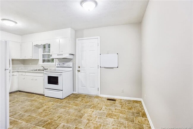 Photo - 828 Pilot Ave