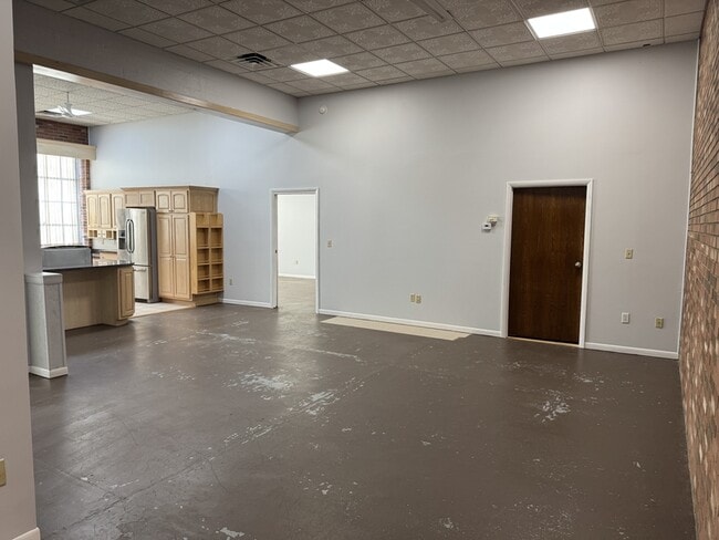 Photo - 20 W 5th St Unidad 209