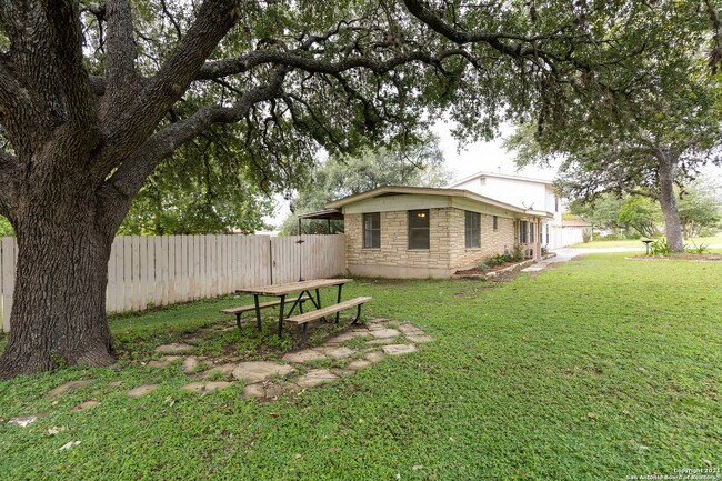 Photo - 224 Shadyview Dr