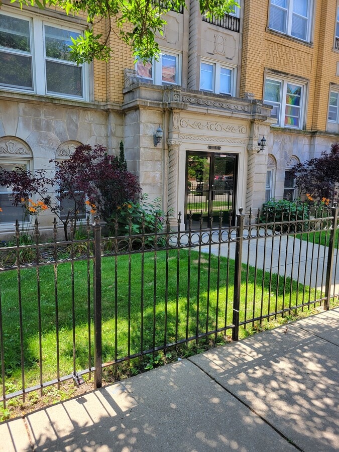 Photo - 1333 W Birchwood Ave Unit 307