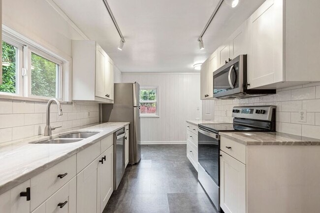 Photo - 3215 SE 53rd Ave