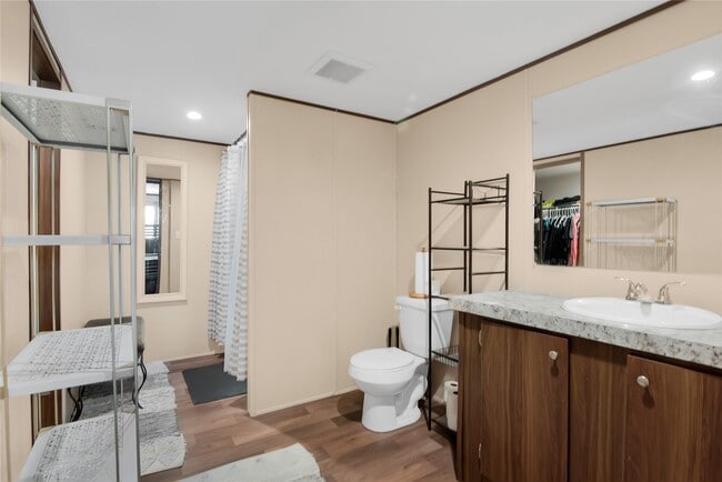 Photo - 1007 Keswick Rd