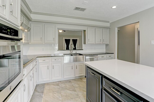 Photo - 1211 Diablo Dr