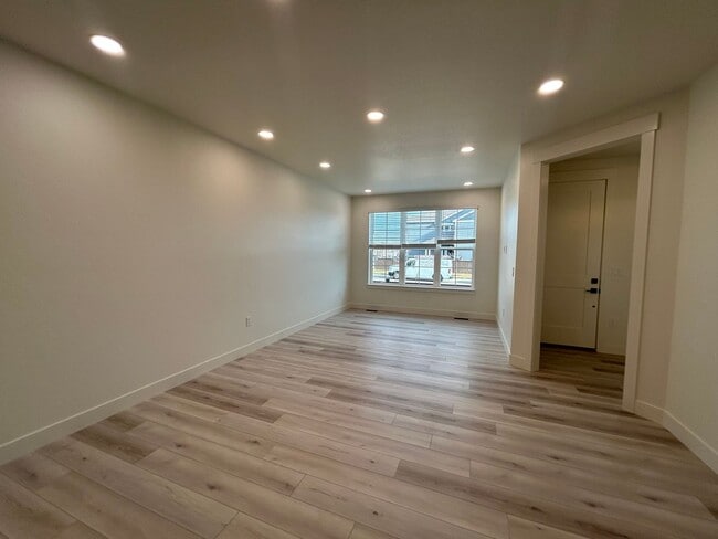 Photo - Stylish New Home Surrounded by Greenbelts and Outdoor Recreation