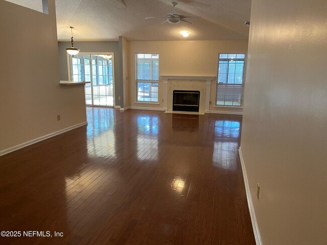 Photo - 7759 Spring Branch Dr N Casa