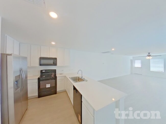 Photo - 803 Ponderosa Ln