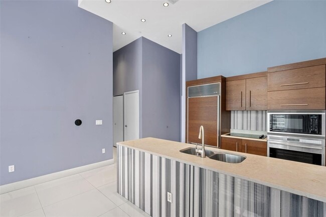Photo - 475 Brickell Ave Unit 2812